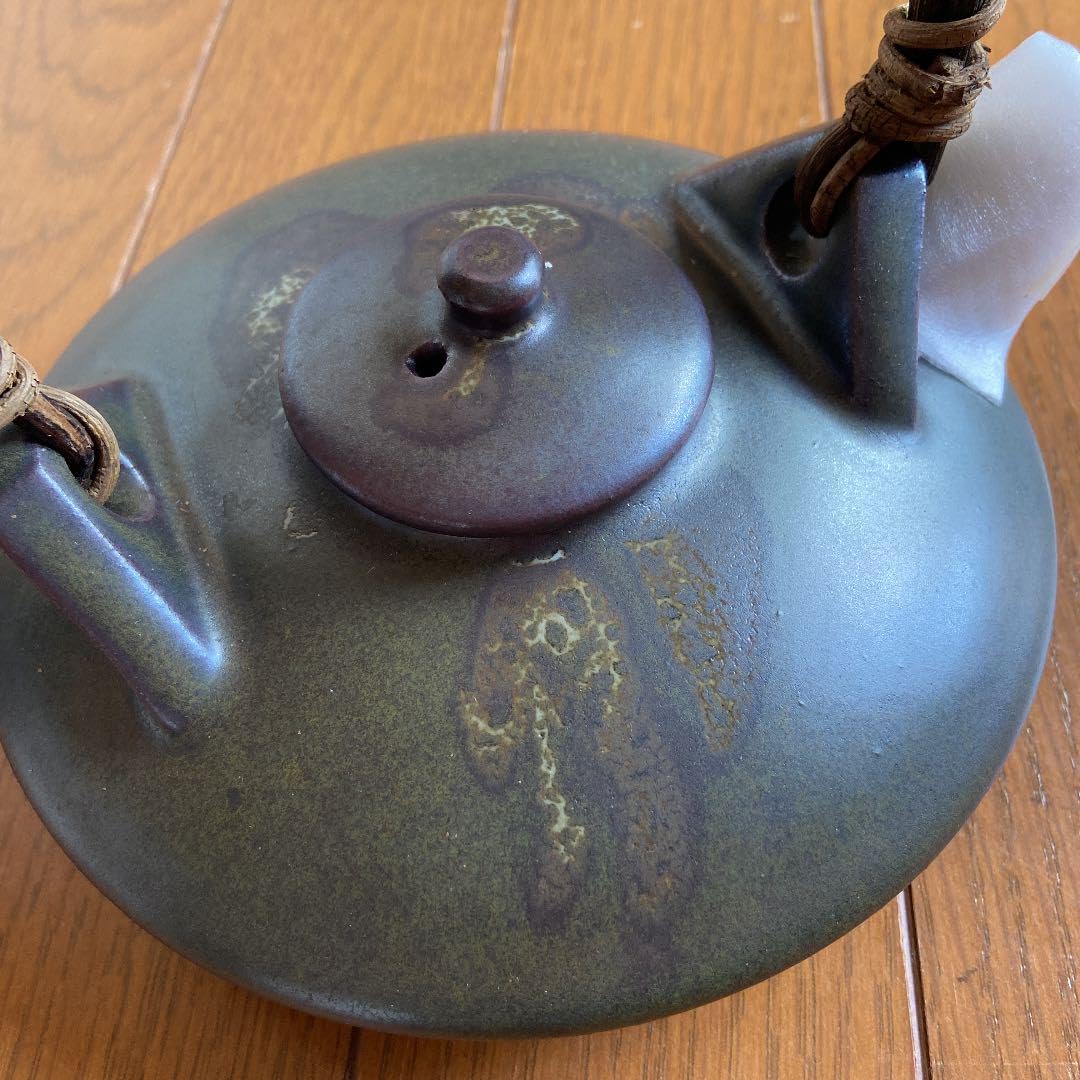 西郷隆文作急須(南洲窯) 金山蔵 | お気に入りの酒器を求めて 『日置南洲窯』